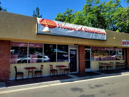 Bo’s House of Omelettes & Waffles, business photo 3