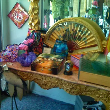 CAROL SOLOMON'S GALLERY OF GIFTS, business photo 2