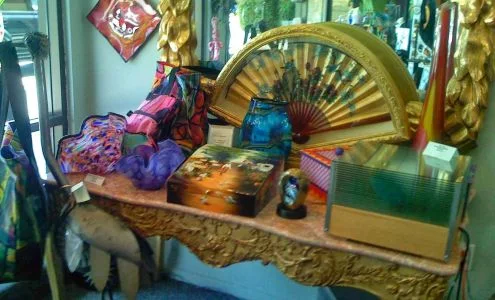CAROL SOLOMON'S GALLERY OF GIFTS business photo
